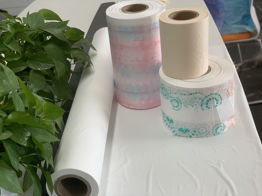 Chống thấm nước 20gsm PE Phim thoáng khí 40gsm Tấm lót tã giấy